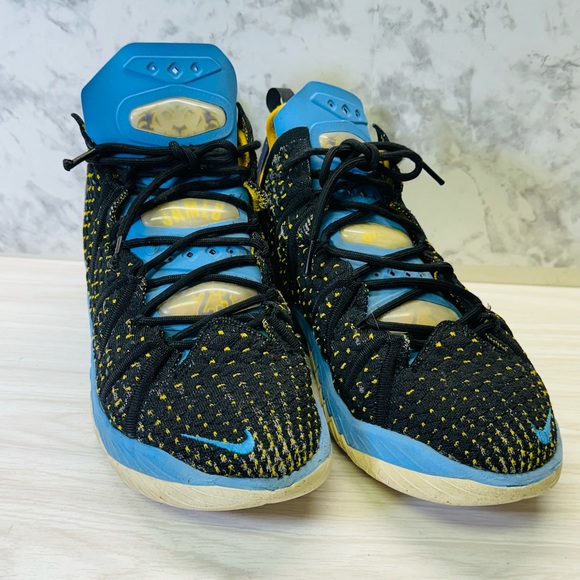 Nike LeBron 18 Lakers Heritage 2020 JAMES 23 Size 9.5 - Picture 6 of 11